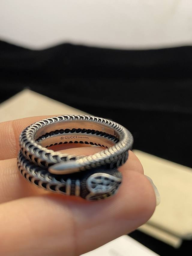 Gucci Serpent Ring A cool Gucci serpent ring made entirely of 925 sterling silve