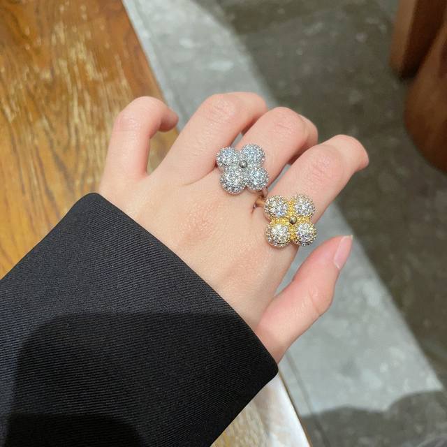 New Luxury Louis Vuitton Ring, Super Beautiful Imported Letter Diamond Ring, Don