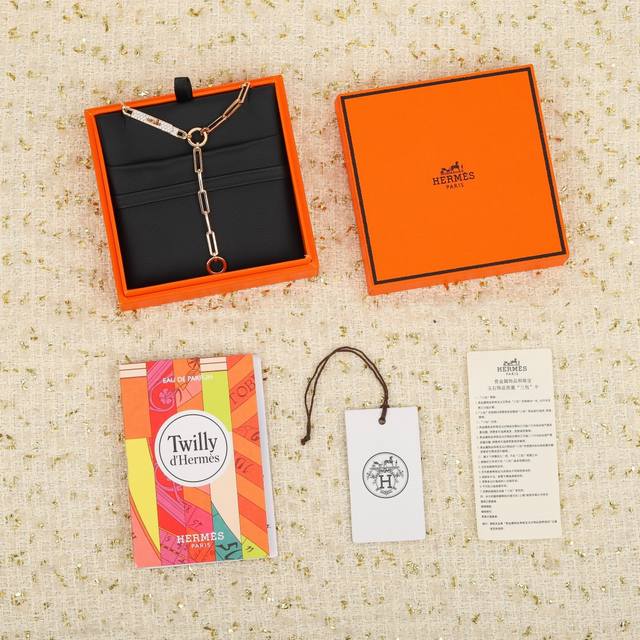 We produce Kely necklaces Zp90 000+, customizable with real gold and diamonds. W