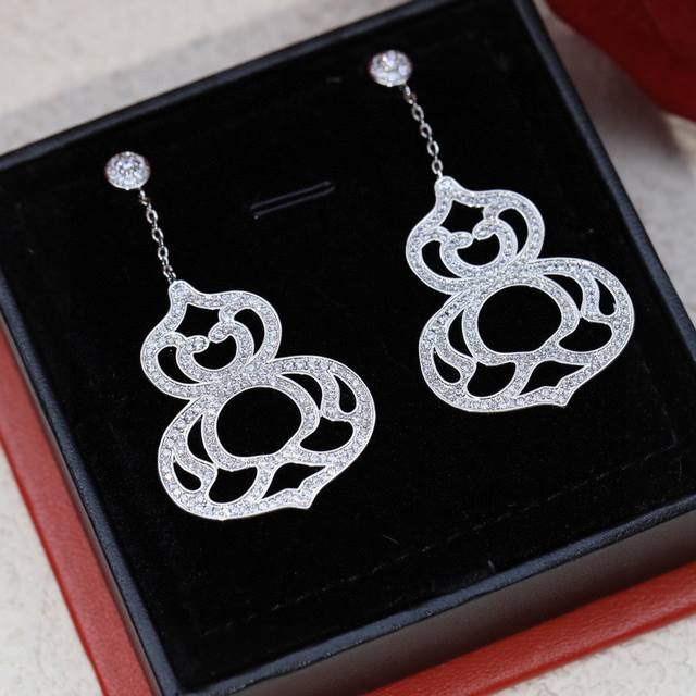 Hot Selling Qilin Jewelry Qeelin S925 Silver Needle High-End Custom Wulu Gourd E