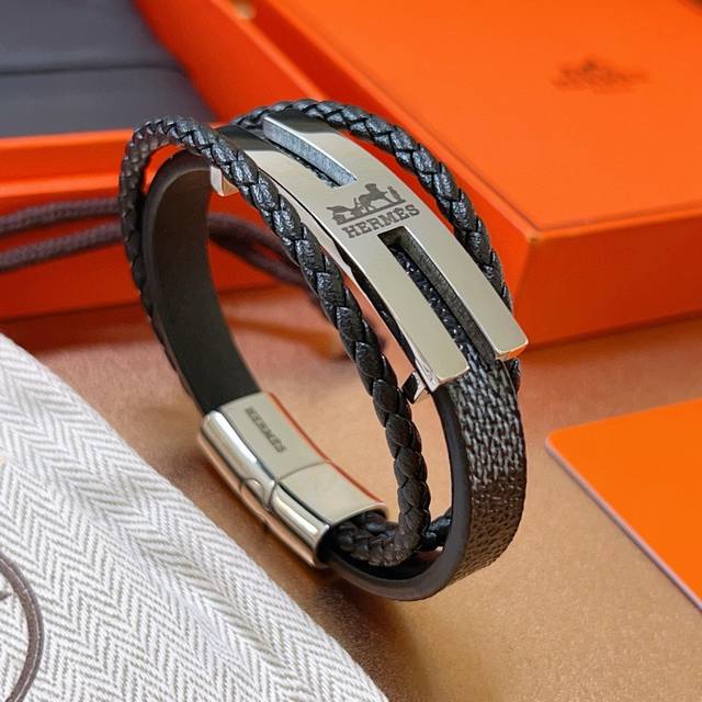 New Arrival: Hermes Bracelet, Latest Style, Handmade, Top-Grain Cowhide, Higher