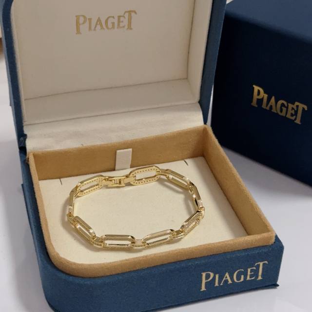 Piaget bracelet, a high-end custom version featuring diamond setting and V-gold