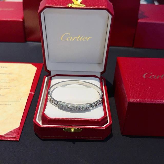 Cartier Diamond-Set Bangle, High-End Custom Version. Diamond setting craftsmansh