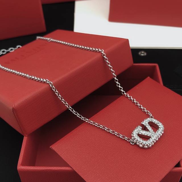 Item No. Valenti*O Latest Pearl-Embellished Silver Necklace, Same Material as Zp