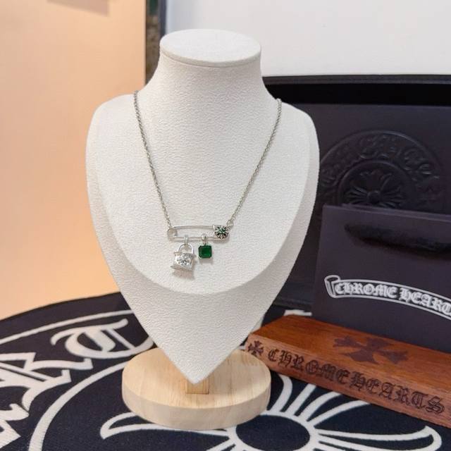 New boutique quality Chrome Hearts brooch necklace. The embossed design and diff