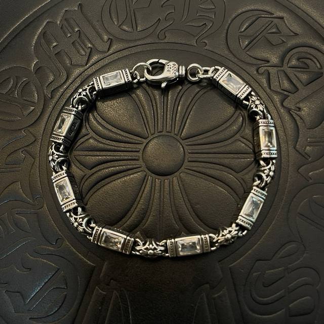 New boutique quality Chrome Hearts multi-element white diamond cross bracelet. T