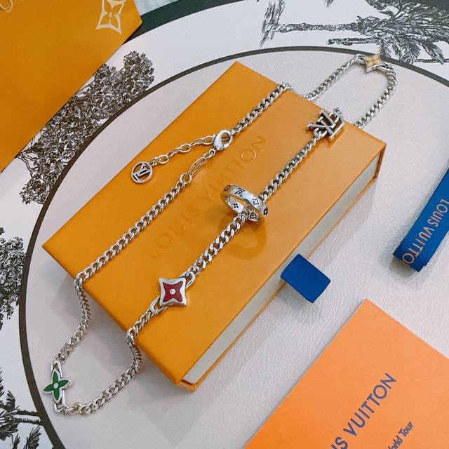 Louis Vuitton (LV) necklace, original single item, new model, retro trendy fashi