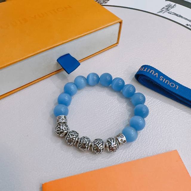 Exquisite replica of Louis Vuitton multi-element agate Thai silver style bracele