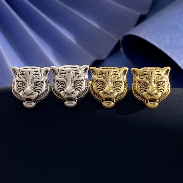 Gucci European and American style retro distressed metal leopard head and tiger