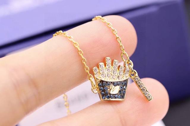 Swarovski Fun Fries Necklace (Ddd) This necklace features a fries adorned with t