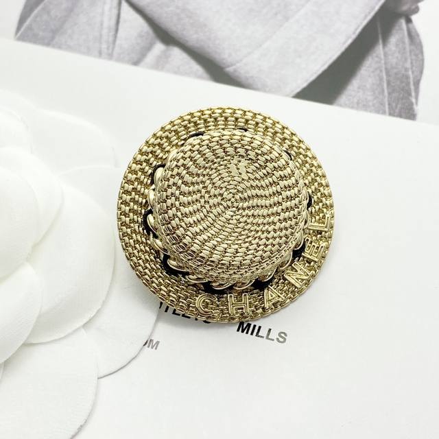 Code A740 Chanel Brooch Hot Selling New Arrival Chanel 25C Light Gold Straw Hat