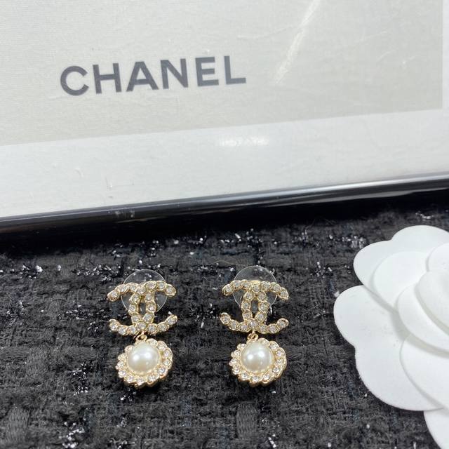 Code E069 earrings, hot-selling style, newly arrived! Ddd, exclusive high-end qu
