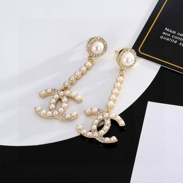 Exactly the original Chanel earrings from the newest Chanel collection! High-end