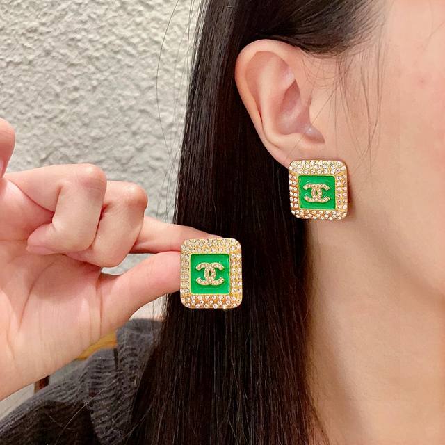 Chanel Double C Diamond Stud Earrings Ddd