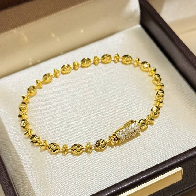 A6879 A popular Xiaohongshu (Little Red Book) independent designer cat-eye plane