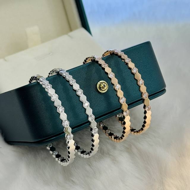 A3413 Paris Wave Large Honeycomb Earrings, Luxury High-End Customization. Follow