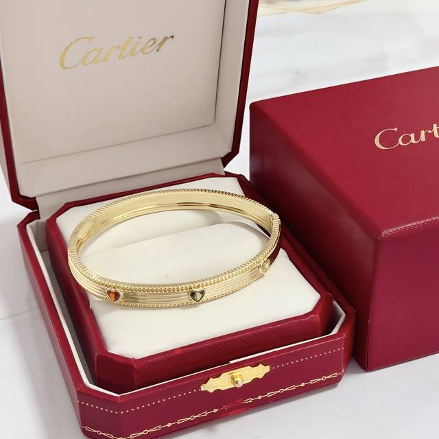 Cartier Diamond-Set Bangle, High-End Custom Version. Diamond setting craftsmansh