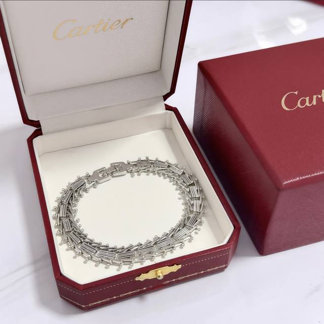 Cartier Diamond-Set Bangle, High-End Custom Version. Diamond setting craftsmansh