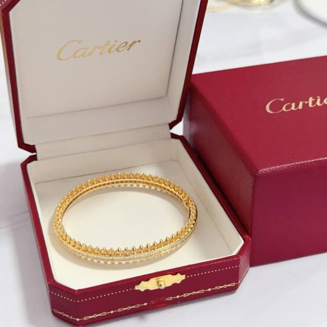 Cartier Diamond-Set Bangle, High-End Custom Version. Diamond setting craftsmansh