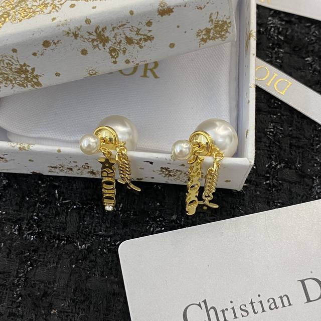 Code Ge358 Dyja earrings, a hot-selling new arrival, exclusively from boutiques,