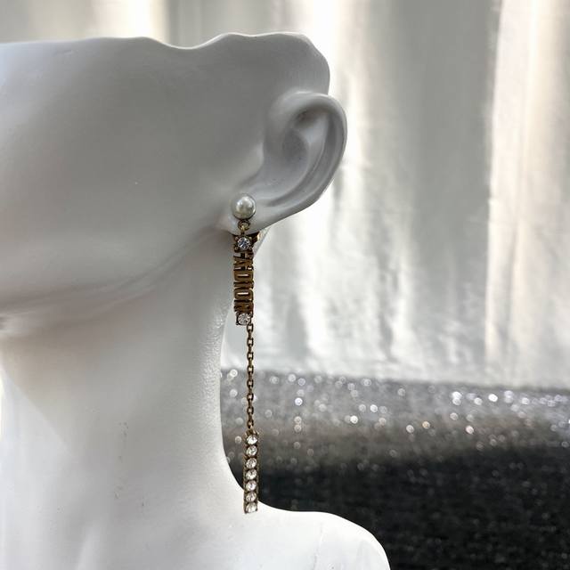 Code Ge350 New Dior earrings, hot-selling style, same as in department stores, h