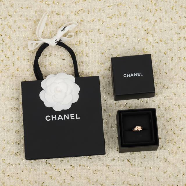 204546 We produce the quilted two-tone ring Zp30 800+. Look for genuine jewelry