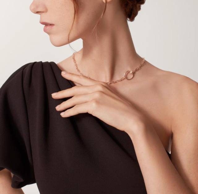 Cartier CNC chunky chain necklace with diamond nails at both ends, made to resem