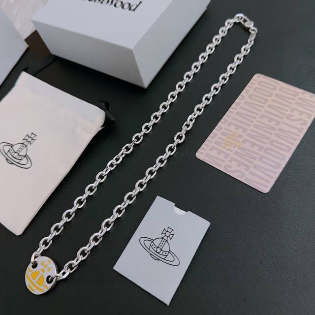 High-quality classic Saturn necklace, unisex, 55cm. Vivienne Westwood Saturn nec