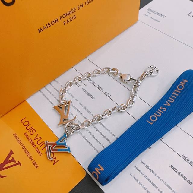 High-quality Louis Vuitton (LV) bracelet, original single item, new model, retro