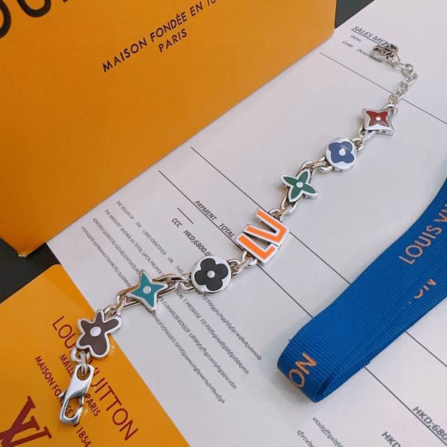 High-quality Louis Vuitton (LV) bracelet, original single item, new model, retro