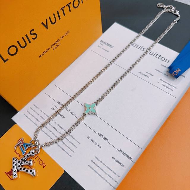 Louis Vuitton (LV) necklace, original single item, new boutique design, retro tr