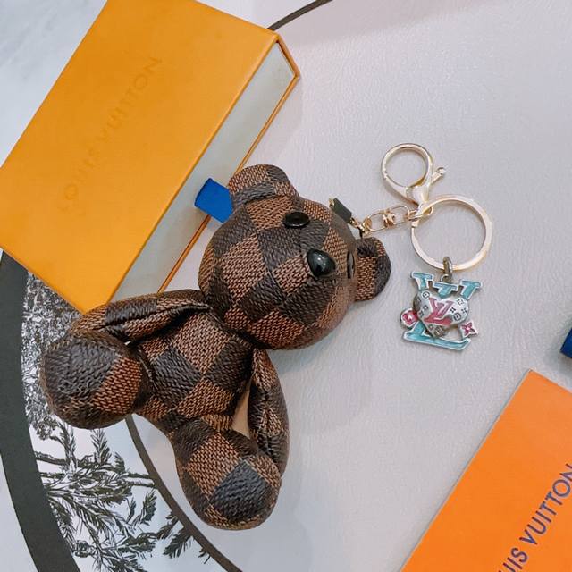 New Product Release: LV Keychain, LV Bag Buckle, Latest Bag Charm, Higher Grade,