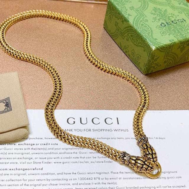 Gucci necklace with double snake heads, latest style, higher grade, celebrity st