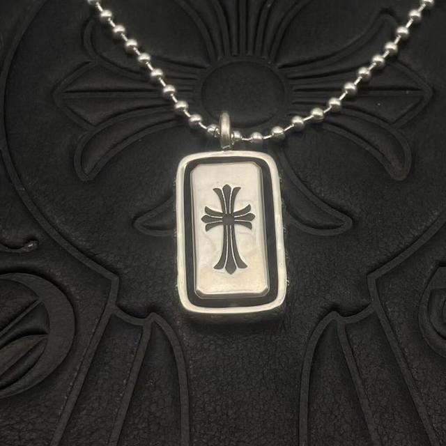 High-quality Chrome Hearts cross and sword double-sided rotating pendant, smooth