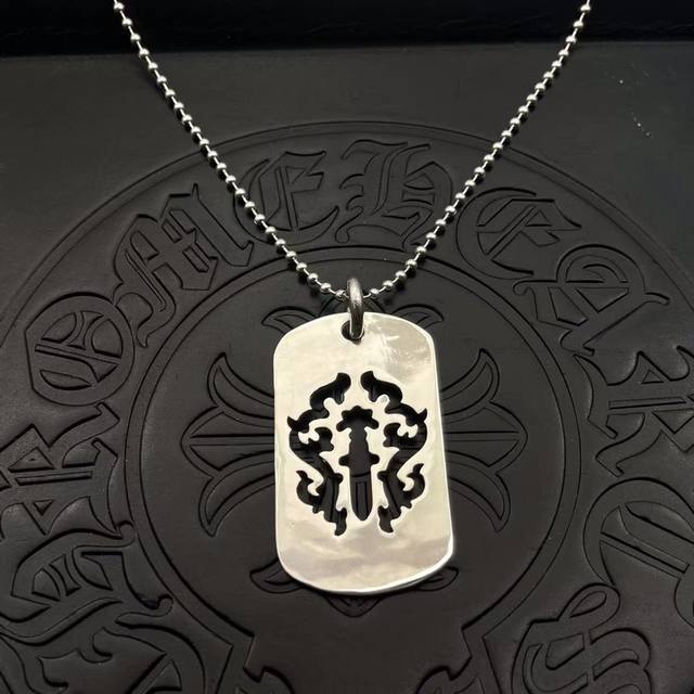 High-quality Chrome Hearts large openwork vine sword tag pendant with beaded cha