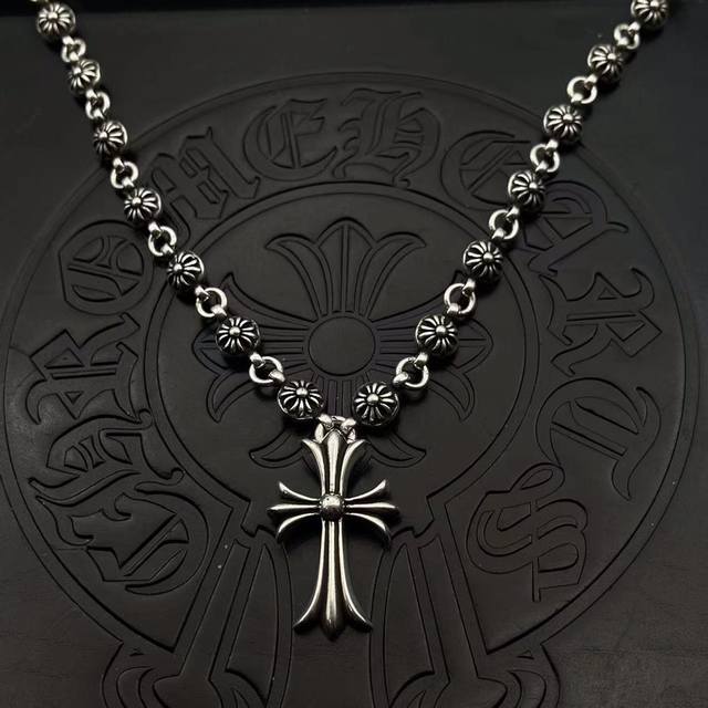 High-quality Chrome Hearts cross necklace with integrated chain, original horses