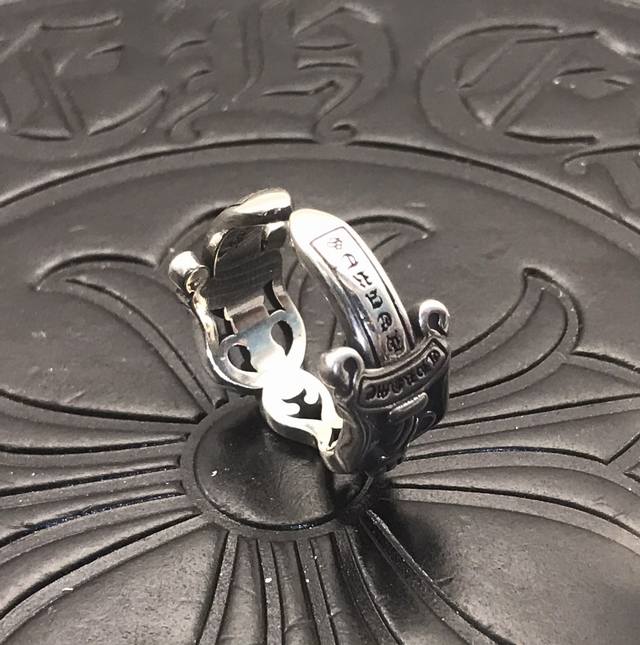 High-version Chromatic Heart Open Double Sword Ring (Ddd)