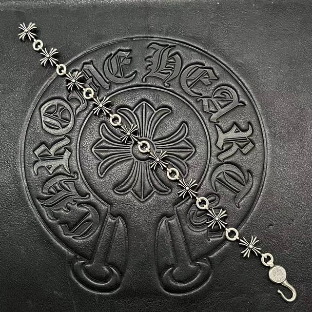 Chrome Hearts High-Version Cross Bracelet (Ddd) Sizes: 16-22 (Ddd)