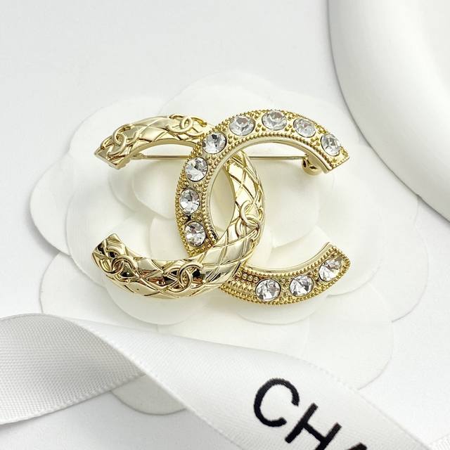 Chanel Brooch Hot Selling New Arrival Chanel 25 Light Gold Quilted Rhinestone Do
