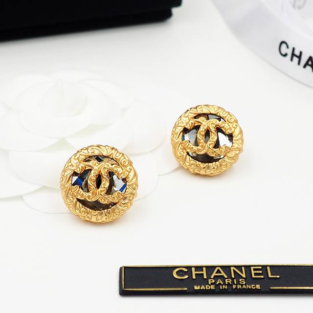Chanel Auspicious Cloud Pattern Earrings, same style as in boutiques (Ddd)