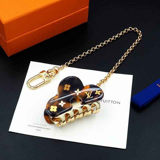 High-end version acrylic metal clip from Louis Vuitton (Ddd), tortoiseshell colo