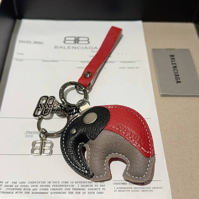 New Arrival Balenciaga Bag Charm Keychain Balenciaga's latest bag charm keychain