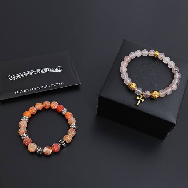 This is the latest Chrome Hearts replica bracelet! It's so cool! A must-have! Fa