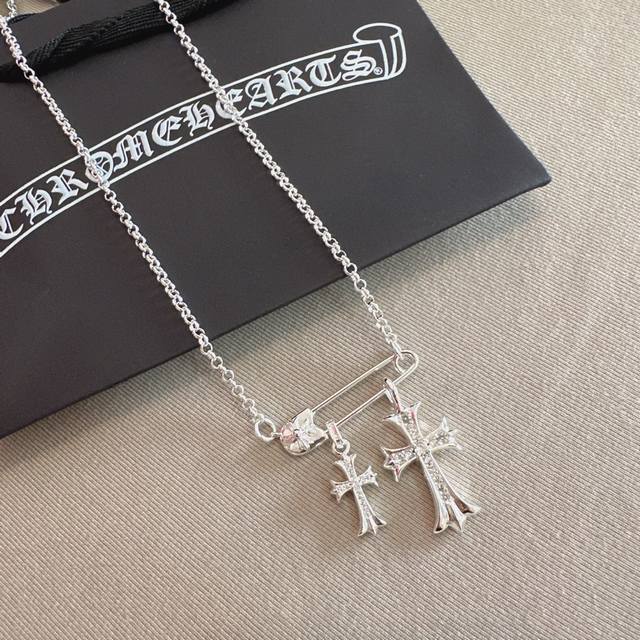 Silver So cool! Latest Chrome Hearts Ddd! Only releases when it's a hit! Factory