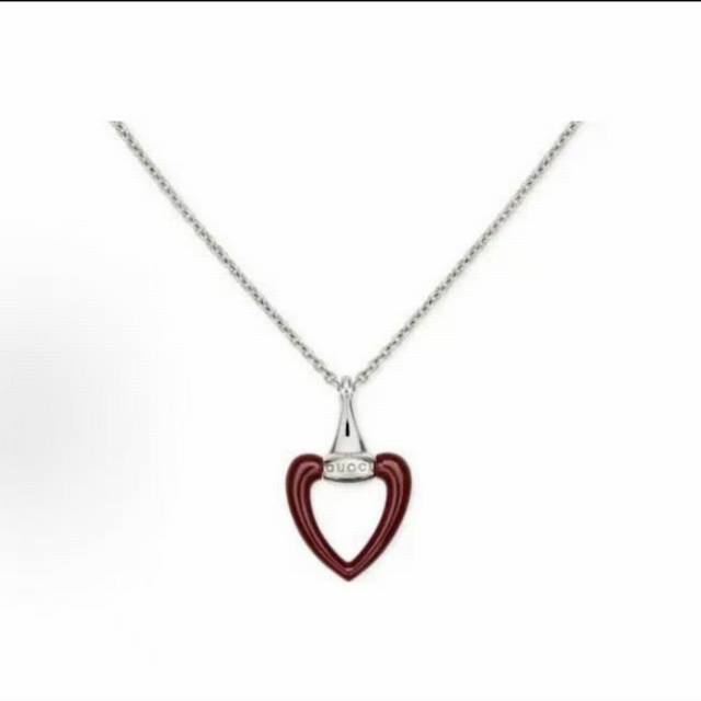 Gucci Openwork Heart Enamel Necklace Ddd