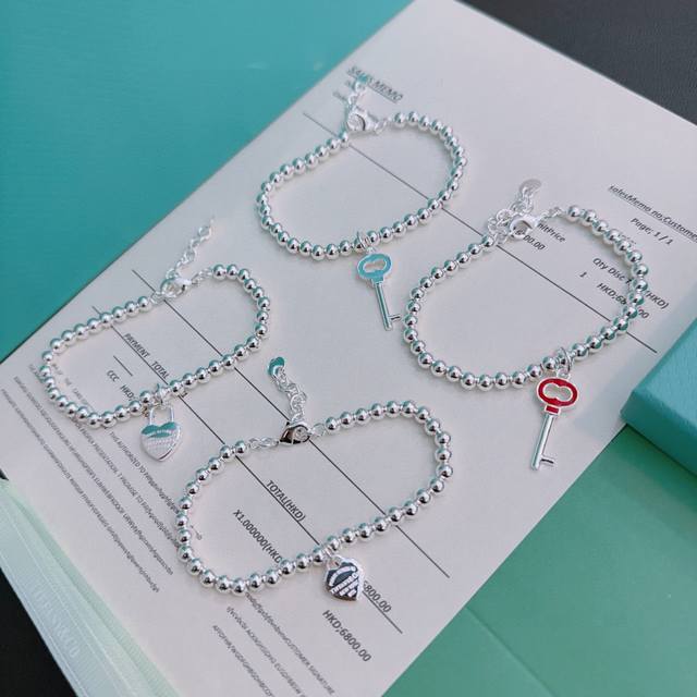 Tiffany & Co. boutique-style exquisite silver bracelet, celebrity-endorsed retro