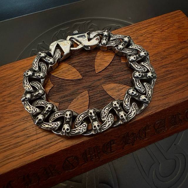 New boutique quality Chrome Hearts skull bracelet, popular on Kuaishou, Instagra
