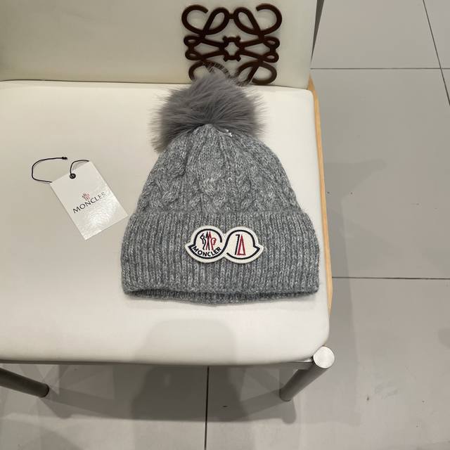Moncler Autumn/Winter Pom-Pom Thick Fleece-Lined Knitted Hat, Double Layer Outdo