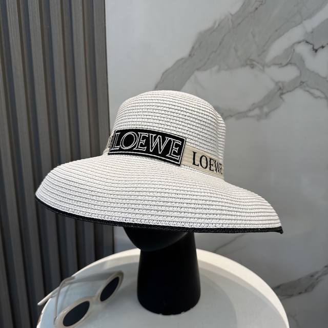 Loewe 2025 New Straw Hat with Dust Bag, a must-have for vacations and leisure, a