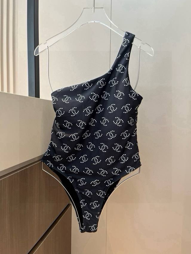 Chanel One-Piece Swimsuit Suitable for Multiple Scenarios